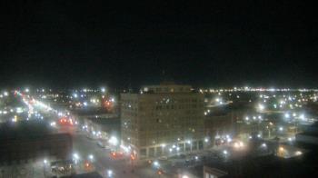 Weather camera view of First National Bank-Hutchinson.