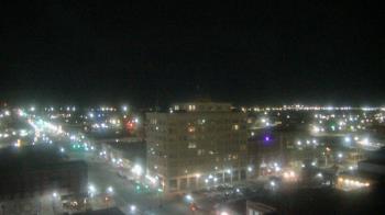 Weather camera view of First National Bank-Hutchinson.