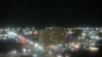 Weather camera view of First National Bank-Hutchinson.