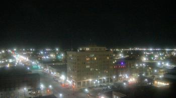Weather camera view of First National Bank-Hutchinson.