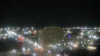 Weather camera view of First National Bank-Hutchinson.