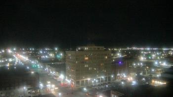 Weather camera view of First National Bank-Hutchinson.