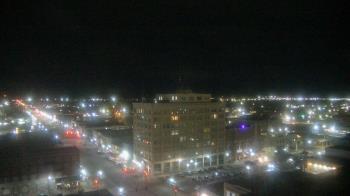 Weather camera view of First National Bank-Hutchinson.
