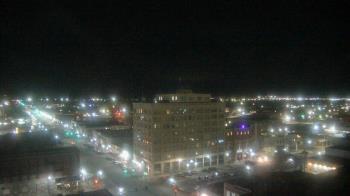 Weather camera view of First National Bank-Hutchinson.