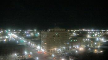 Weather camera view of First National Bank-Hutchinson.