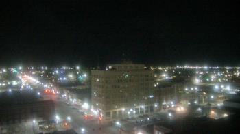 Weather camera view of First National Bank-Hutchinson.