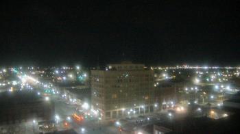 Weather camera view of First National Bank-Hutchinson.