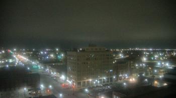Weather camera view of First National Bank-Hutchinson.