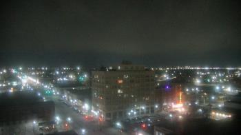 Weather camera view of First National Bank-Hutchinson.