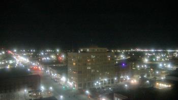 Weather camera view of First National Bank-Hutchinson.