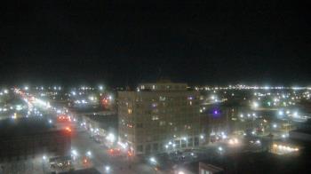 Weather camera view of First National Bank-Hutchinson.