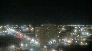 Weather camera view of First National Bank-Hutchinson.