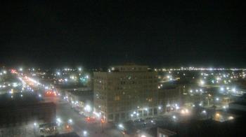 Weather camera view of First National Bank-Hutchinson.
