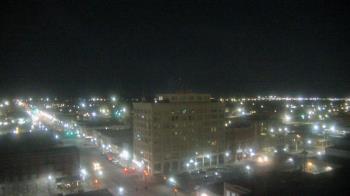 Weather camera view of First National Bank-Hutchinson.
