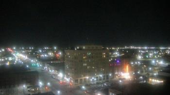 Weather camera view of First National Bank-Hutchinson.