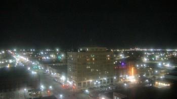 Weather camera view of First National Bank-Hutchinson.