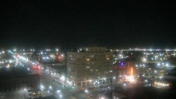 Weather camera view of First National Bank-Hutchinson.