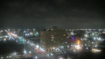 Weather camera view of First National Bank-Hutchinson.