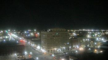 Weather camera view of First National Bank-Hutchinson.