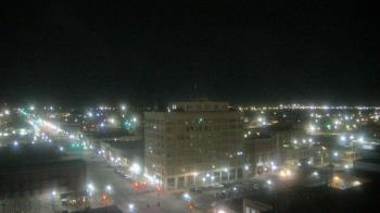Weather camera view of First National Bank-Hutchinson.
