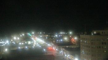 Weather camera view of First National Bank-Hutchinson.