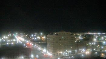 Weather camera view of First National Bank-Hutchinson.