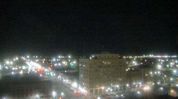 Weather camera view of First National Bank-Hutchinson.