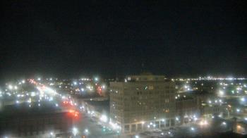 Weather camera view of First National Bank-Hutchinson.