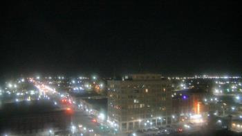 Weather camera view of First National Bank-Hutchinson.