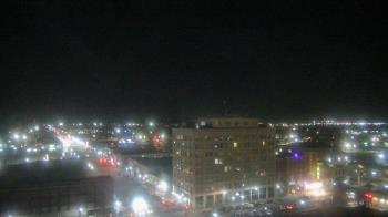 Weather camera view of First National Bank-Hutchinson.