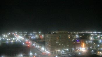 Weather camera view of First National Bank-Hutchinson.