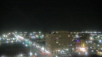 Weather camera view of First National Bank-Hutchinson.