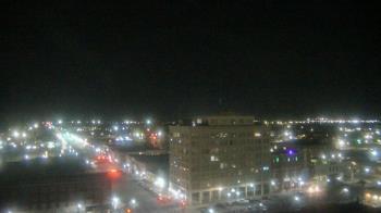 Weather camera view of First National Bank-Hutchinson.