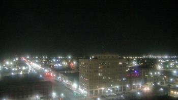 Weather camera view of First National Bank-Hutchinson.