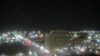 Weather camera view of First National Bank-Hutchinson.