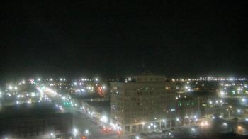 Weather camera view of First National Bank-Hutchinson.