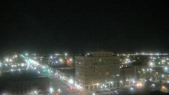 Weather camera view of First National Bank-Hutchinson.