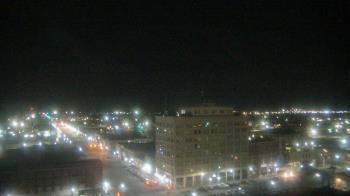 Weather camera view of First National Bank-Hutchinson.