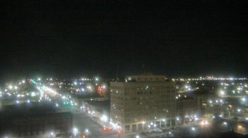 Weather camera view of First National Bank-Hutchinson.