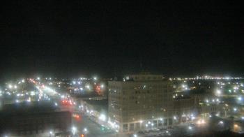 Weather camera view of First National Bank-Hutchinson.