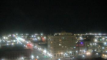 Weather camera view of First National Bank-Hutchinson.