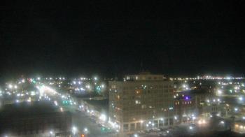 Weather camera view of First National Bank-Hutchinson.