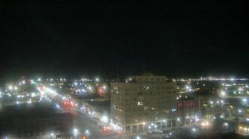 Weather camera view of First National Bank-Hutchinson.