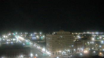Weather camera view of First National Bank-Hutchinson.