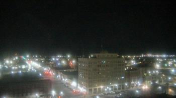 Weather camera view of First National Bank-Hutchinson.