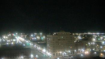 Weather camera view of First National Bank-Hutchinson.