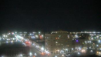 Weather camera view of First National Bank-Hutchinson.