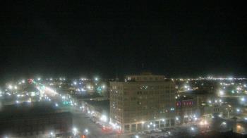 Weather camera view of First National Bank-Hutchinson.