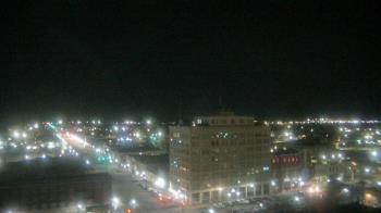 Weather camera view of First National Bank-Hutchinson.