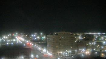 Weather camera view of First National Bank-Hutchinson.